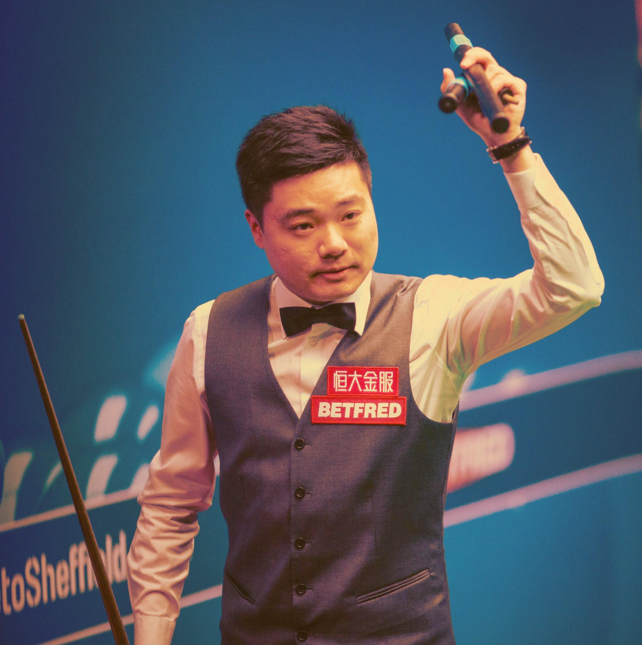 技术革新背 技术革新背